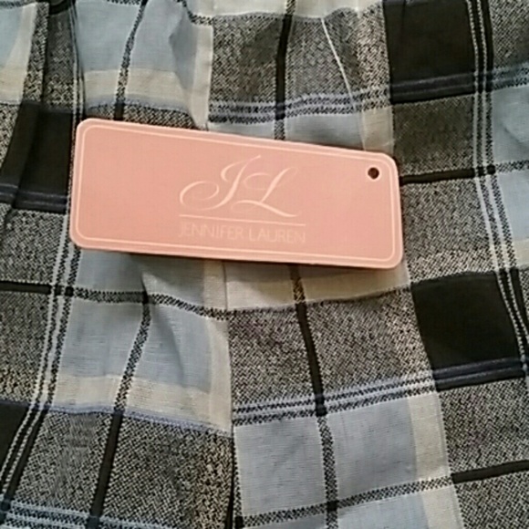 Short - Picture 3 of 5